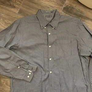 Eddie Bauer long sleeve button front Shirt men's large